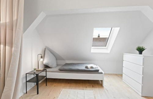 Moderne Monteurwohnungen in Nürtingen Zentrum Kitchen, Wifi, Smart TV - Photo 12