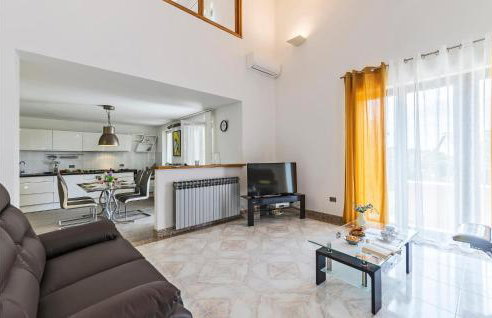 Cozy Home In Pazin With Jacuzzi - Foto 4