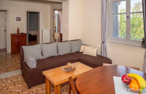 An Amazing Earthly House in Sofades - Foto 6