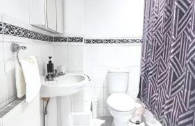 Spacious 2-Bed Family Flat in Wimbledon Near Tube - Foto 23