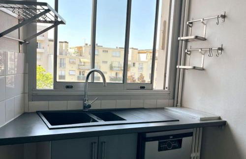 2P calme - climatisation - 70m du métro M4 Barbara - 4 pers maximum - Foto 14