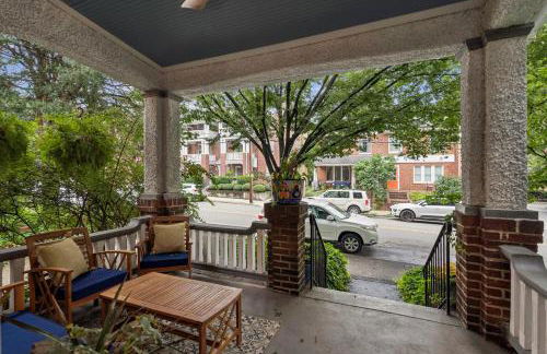 Fan District Charm 4BR Retreat Walk to Carytown - Foto 13