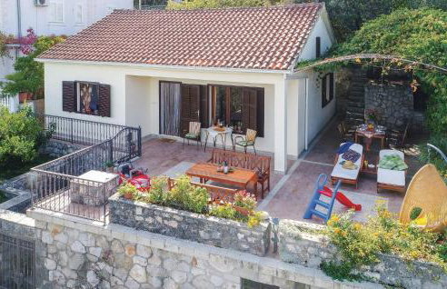 Three-Bedroom Holiday Home In Crkvice - Foto 4