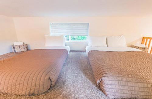 Trout Corner wooded tiny home - Foto 10