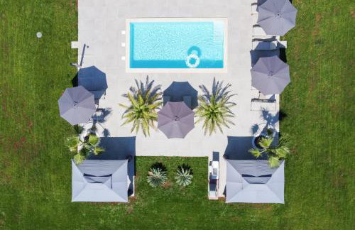 Villa Esea: Poolside Paradise & Relaxing Retreats - Foto 26