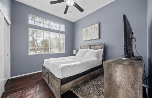 3 Bed 2 Bath Newly Furnished - Available Now - Photo 32