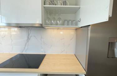 PARIS PANTIN Magnifique Appartement 4 pièces de 108m2 avec 2 PARKING intérieur - très cosy pour 1 à 12 personnes - Entièrement refait à neuf ENTIRE APARTMENT LUXURIOUS AND WARM - PANTIN PARIS 19 ème FREE WIFI GRATUIT - Foto 49