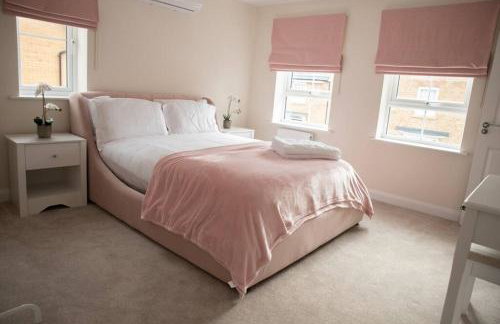 5 Swiftsure - Stunning 4 Bed Home, free parking - Foto 23