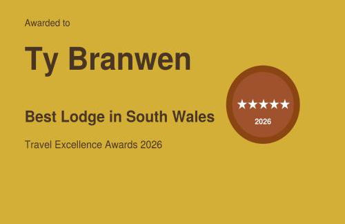 Ty Branwen- Luxury Woodland Lodge with Stunning Views - Photo 27