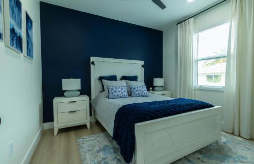Bright New Home Family Oasis Near the Shore - Foto 32