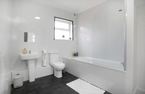 Cudworth House, Barnsley for contractors & Families, off-road parking, fast WIFI,etc - Foto 39