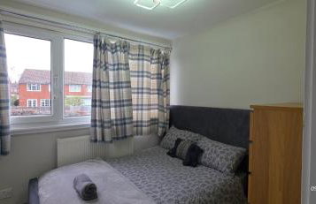 Cozy 4-Bedroom Family Getaway - Foto 11