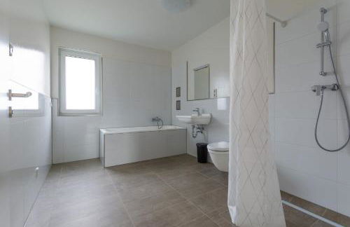 T&K Apartments - Bergisch Gladbach - 7 Comfortable Apartments - 20 min to Fair Messe Cologne - Foto 9