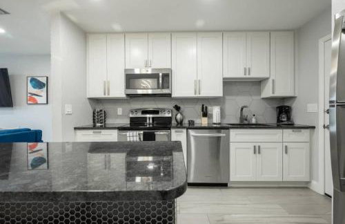 Large 2 bedroom with King bed and Patio - Foto 35