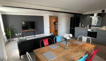 The Tannery Dublex 3 Bedroom Apartment - Foto 1, pet friendly, minibar