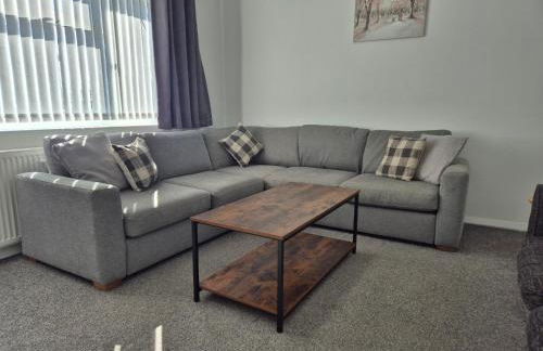 Entire House - Cheshire Oaks/Ellesmere Port - Foto 9