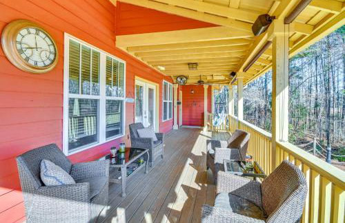 Lakefront Jacksons Gap Retreat with Grill and Dock! - Foto 3