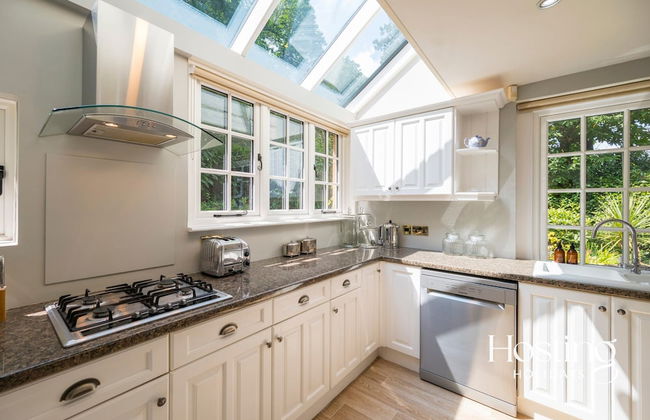 Magnolia Lodge - 4 Beds Fabulous Garden Parking - Foto 9