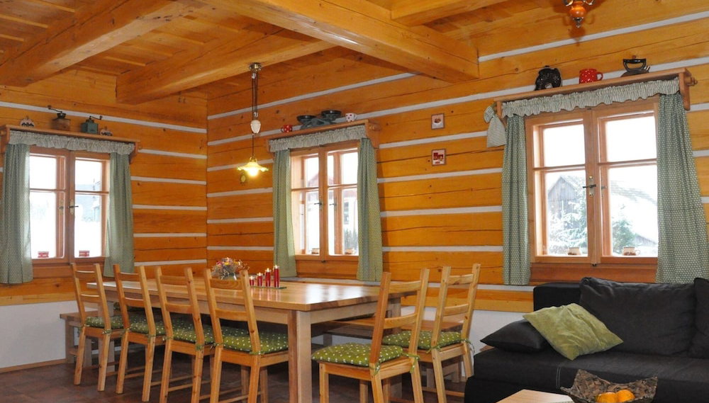 Spacious Cottage With 5 Bedrooms, Woodburning Stove, Sauna, Near Ski Lift - Foto 1, Imagen principal