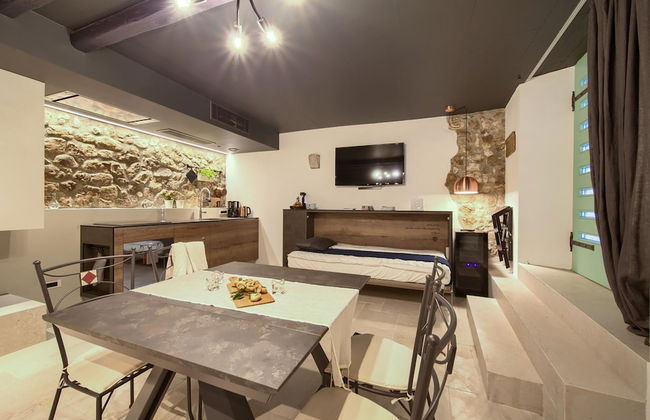 Vibrant and Elegant Downtown Krk Apartments - Photo 28