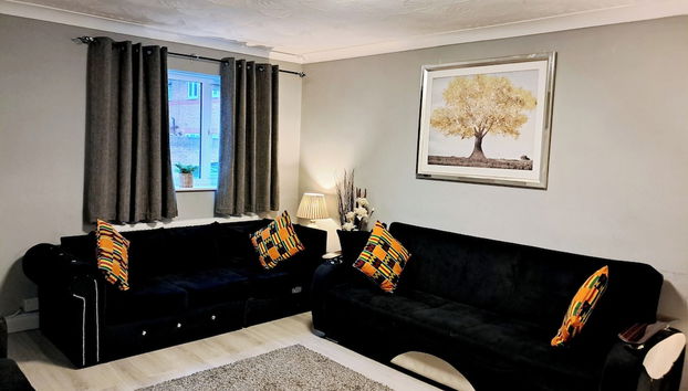 London Excel 3bed House Sleeps 6 - Car Park for 2 - Foto 2, Imagen principal