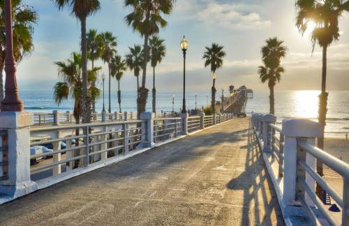 Mile to Beach! Private, Family & Pet Friendly Oasis! Pool Table & Hot tub! - Photo 44