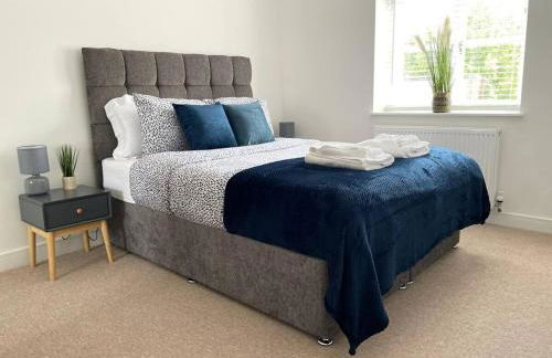 Exclusive 1 and 2 Bedroom Flats only 0,5 miles aw - Foto 53