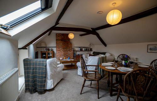 The Old Plough, mix of 1 bed and 3 bed units, rustic charm, super king bed or twins, en-suite, secure parking - Foto 56