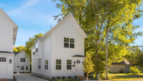 The Pearl-Half mi to Baum Walker Field-2 mi to DT - Foto 2