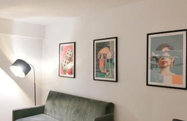 30 min walk to Central London-Paid Parking-3 Beds - Photo 2