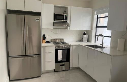 Transit-Friendly Flamingo Park Hideaway - Foto 14