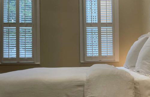 Elegance & Charm 27 Steps To Old Christ Church - Foto 6