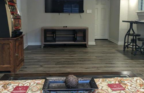 Lake ConRoy Estates - Unit B with Pool Access - Photo 5