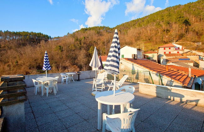 Inviting Holiday Home With Terrace, Garden Furniture, BBQ - Foto 44