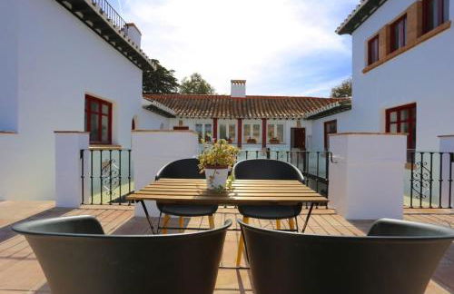 Hacienda Clavero Five Deluxe Apartment - Photo 6