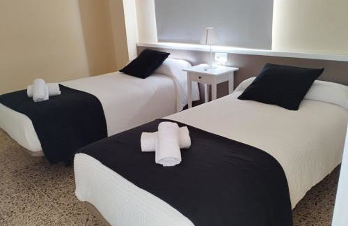 Apartamentos Cala Llonga - Foto 13