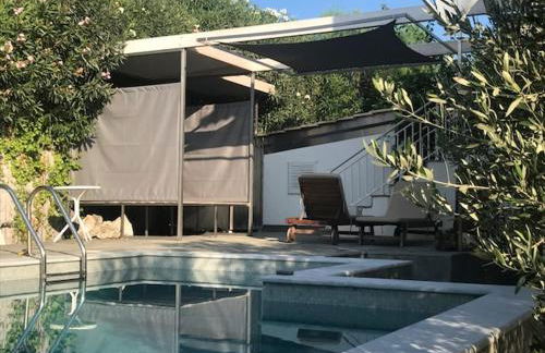 Top Holiday Home Private Pool by the sea With Private Garden for Private use - Photo 17