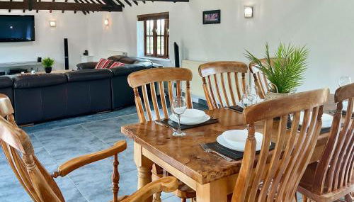 Rowdecroft Farm Cottage - Photo 5