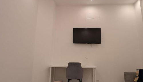 Luxury in Madrid for 10 and Pets - Photo 3