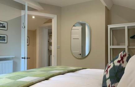 Oulton Park Lodge - Photo 4