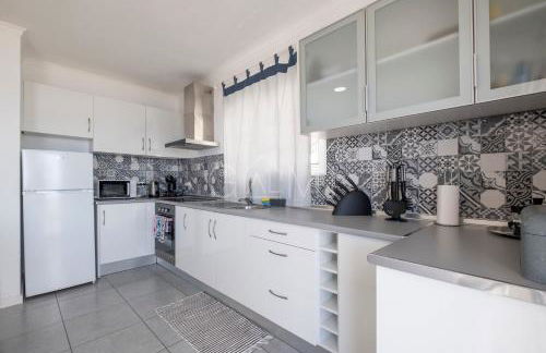 Esterinha's Ocean Apartment by GALMI - Foto 14