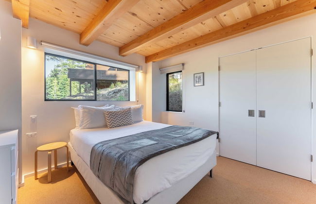 Trapper by Avantstay A+ Interior Design w/ Sauna - Photo 24