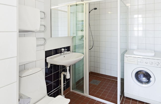 Apartments at Hotel Riverton - Photo 12