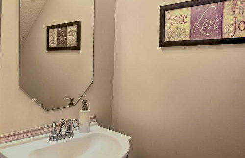 Cozy Greensboro Townhome about 7 Mi to UNC Campus - Foto 10