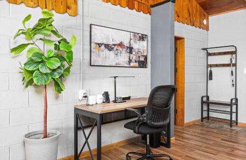 4000 SF, 20 Acre Gated Luxe Estate, Game Room, Pano View, Pool, Spa - Foto 50