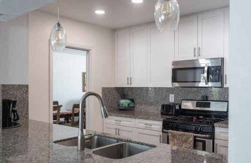 Purely Pompano, Pool, Water front, Paddleboard, Beach, 5 bedroom 3 bath - Photo 31