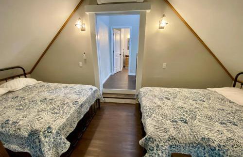 Away at the River - Foto 52