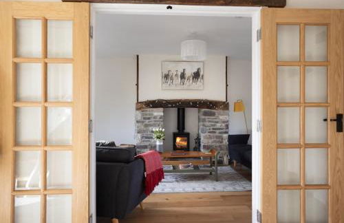 Family Country Cottage with Stunning Mountain View sleeps 12 - Foto 16