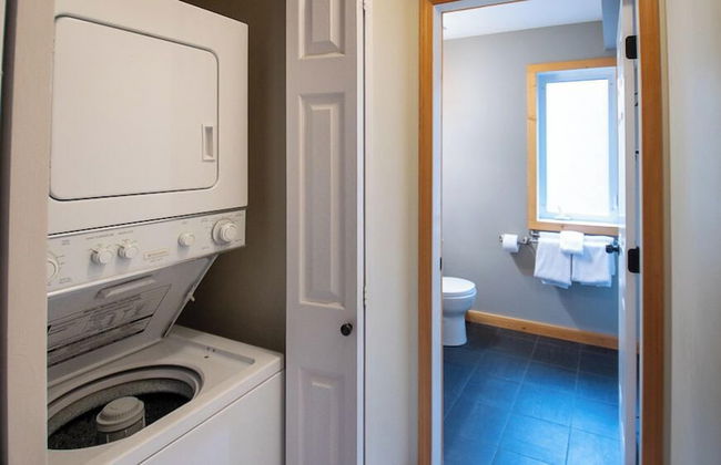 Stone Creek Chalet by Fernie Lodging CO - Photo 26