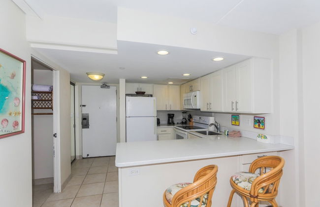 Spacious One Bedroom Harbor View Condos at Ilikai Marina With Private Balcony - Foto 62